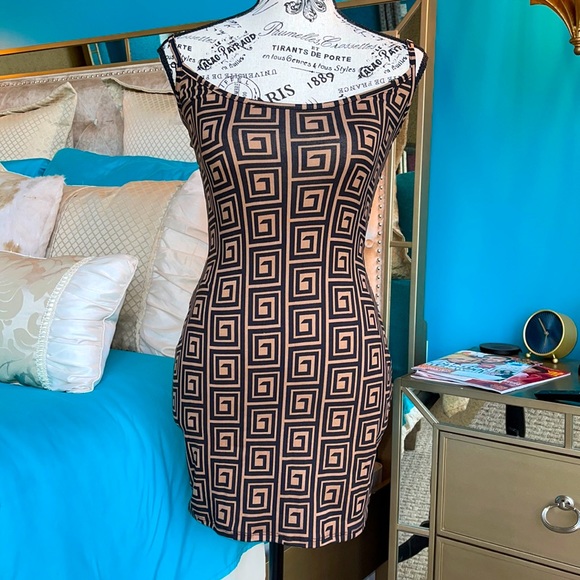 🔥Brand New Designer Inspired   Black / Tan  Dress from Windsors - Picture 2 of 8